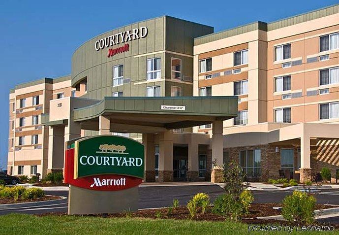 Courtyard By Marriott Salisbury Hotel Ngoại thất bức ảnh