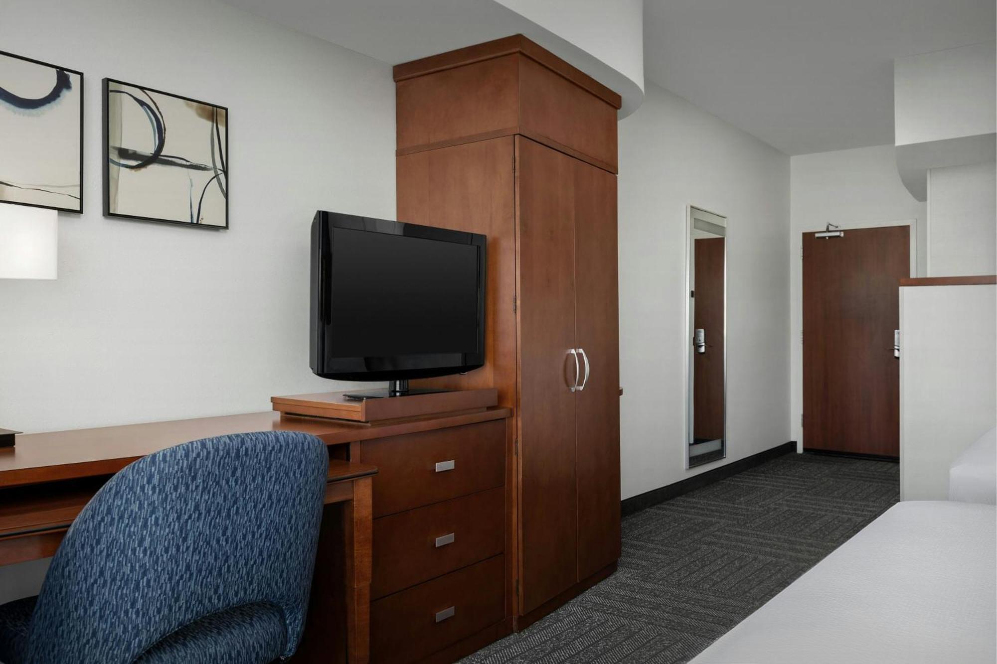Courtyard By Marriott Salisbury Hotel Ngoại thất bức ảnh