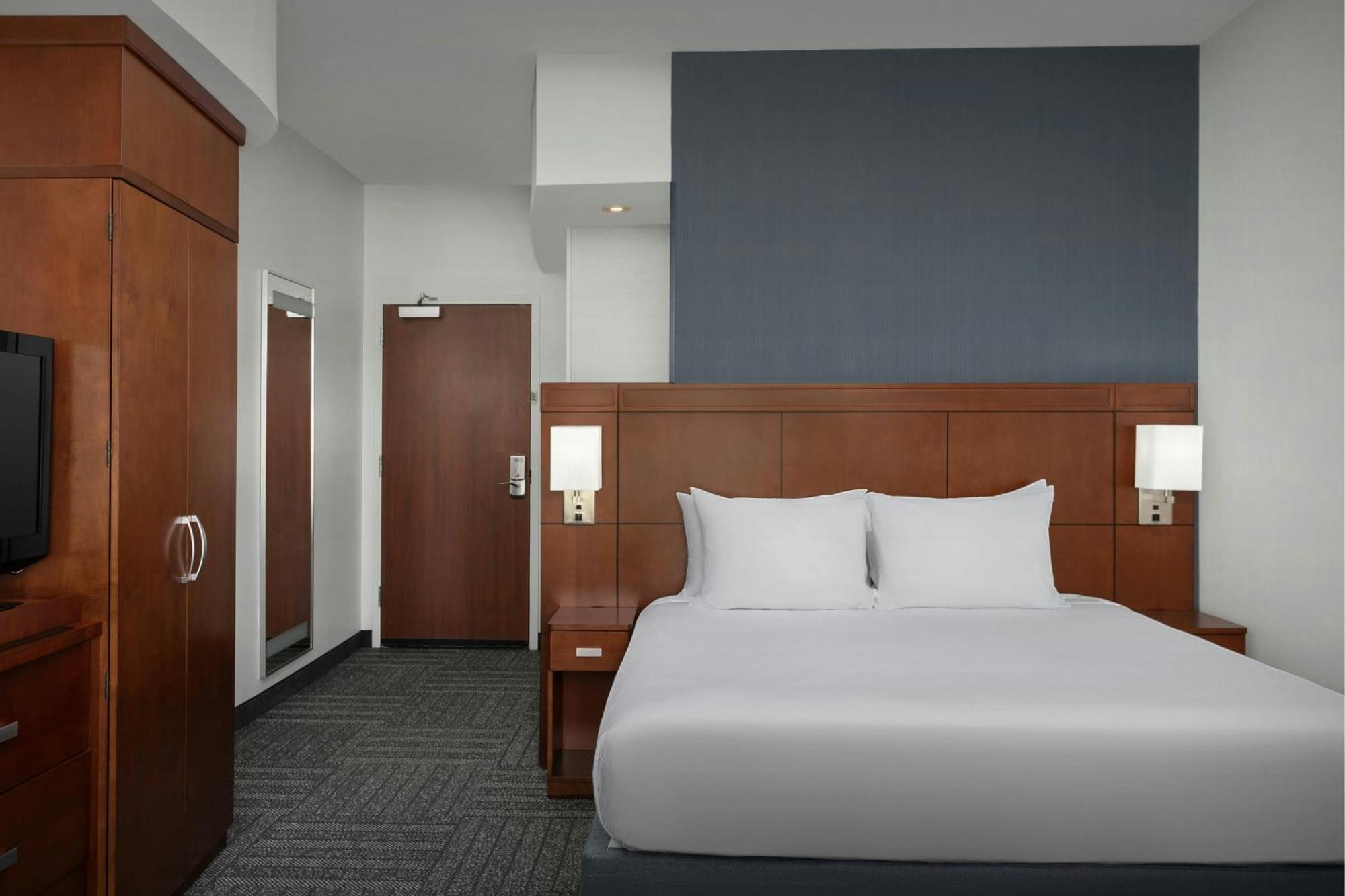 Courtyard By Marriott Salisbury Hotel Ngoại thất bức ảnh