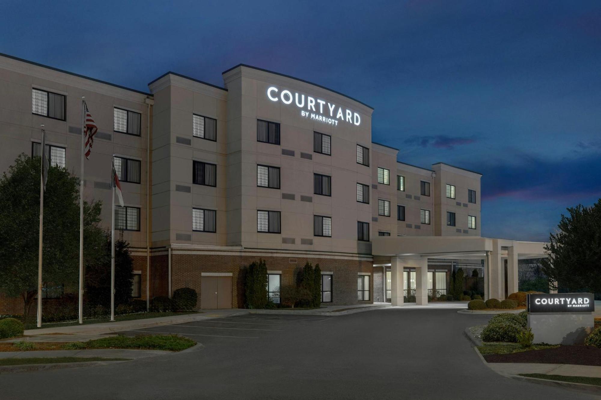 Courtyard By Marriott Salisbury Hotel Ngoại thất bức ảnh