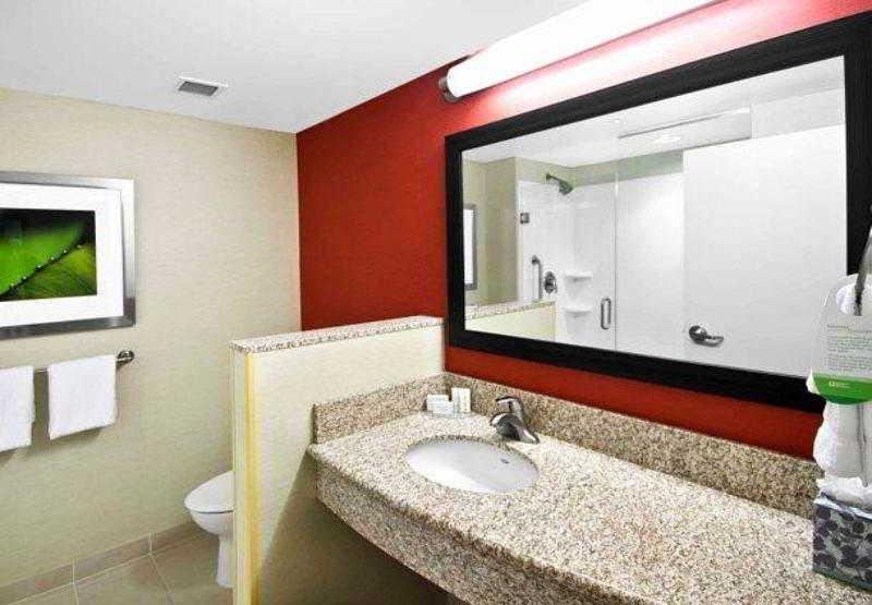 Courtyard By Marriott Salisbury Hotel Ngoại thất bức ảnh