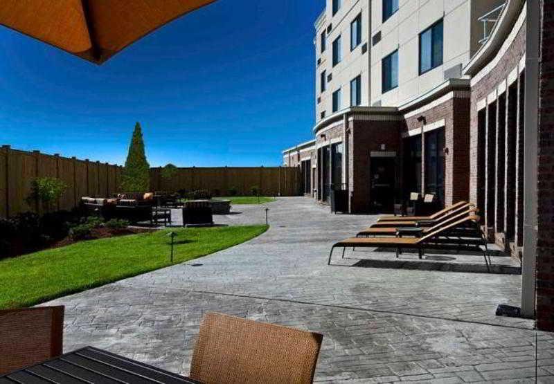 Courtyard By Marriott Salisbury Hotel Ngoại thất bức ảnh